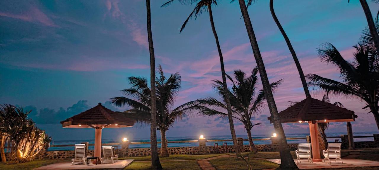 Nu-Vin Beach Hotel Ahangama Exterior foto